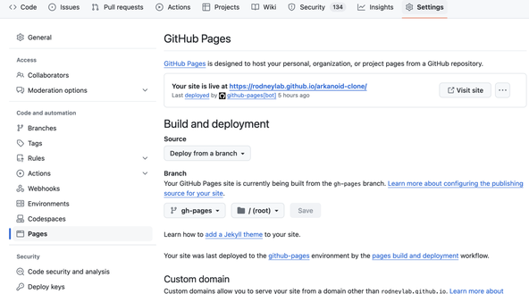 CMake Doxygen Site: Screen capture shows a documentation site skeleton home page.  The title reads Arkanoid, followed by the version number: 0.0.1.  The menu has Main Page, Classes and Files links.  Below the page subheading reads Arkanoid Documentation.